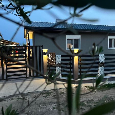 K&M Villas Nea Kallikrateia Exteriér fotografie