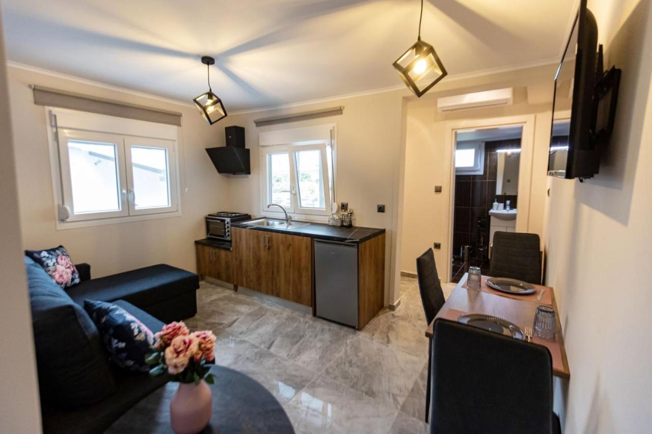 K&M Villas Nea Kallikrateia Exteriér fotografie